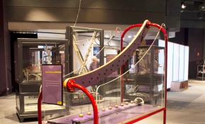 Pendulum Snake Questacon - The National Science and